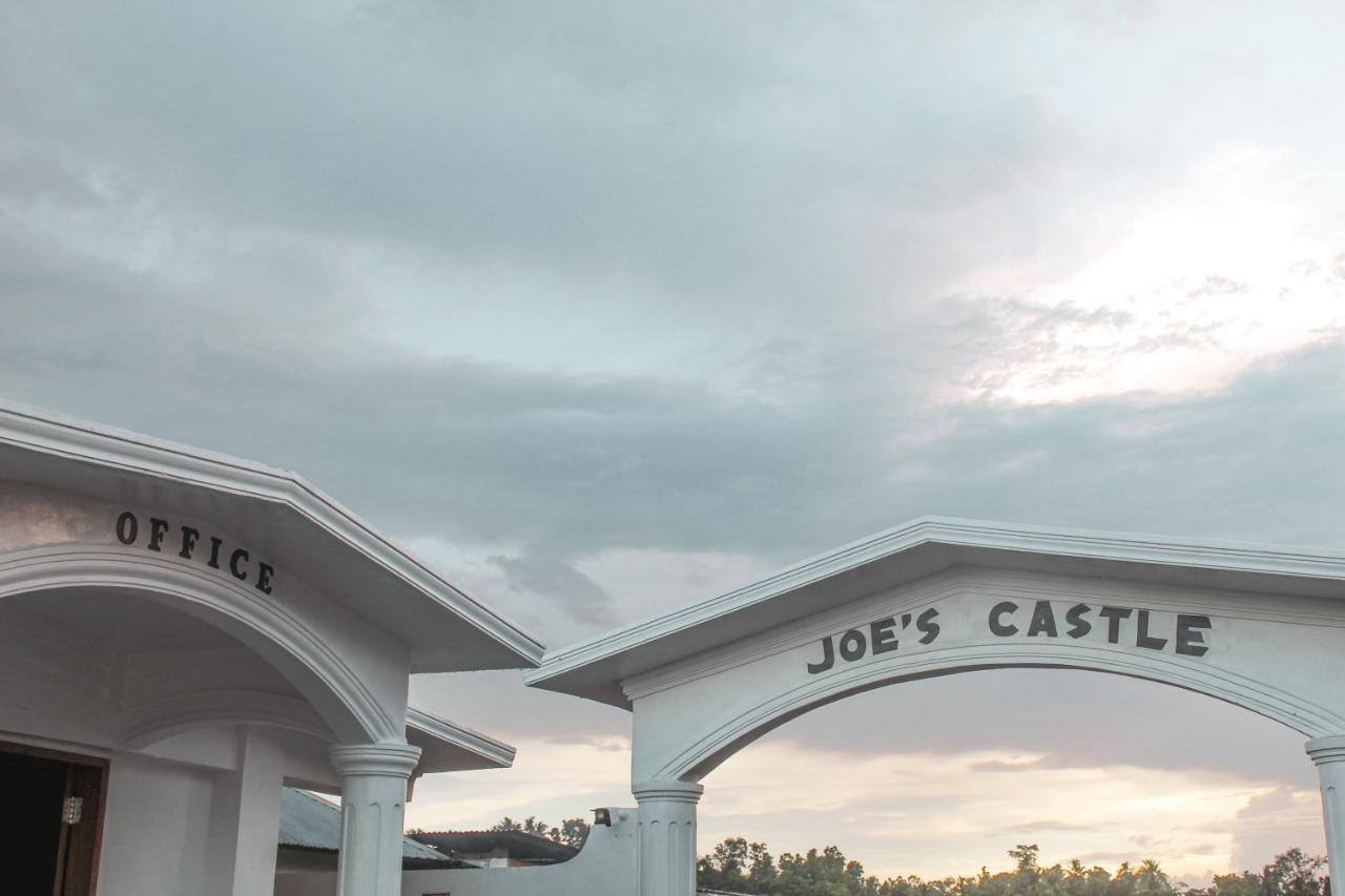 Joe'S Castle Bed and Breakfast Sagbayan Eksteriør billede